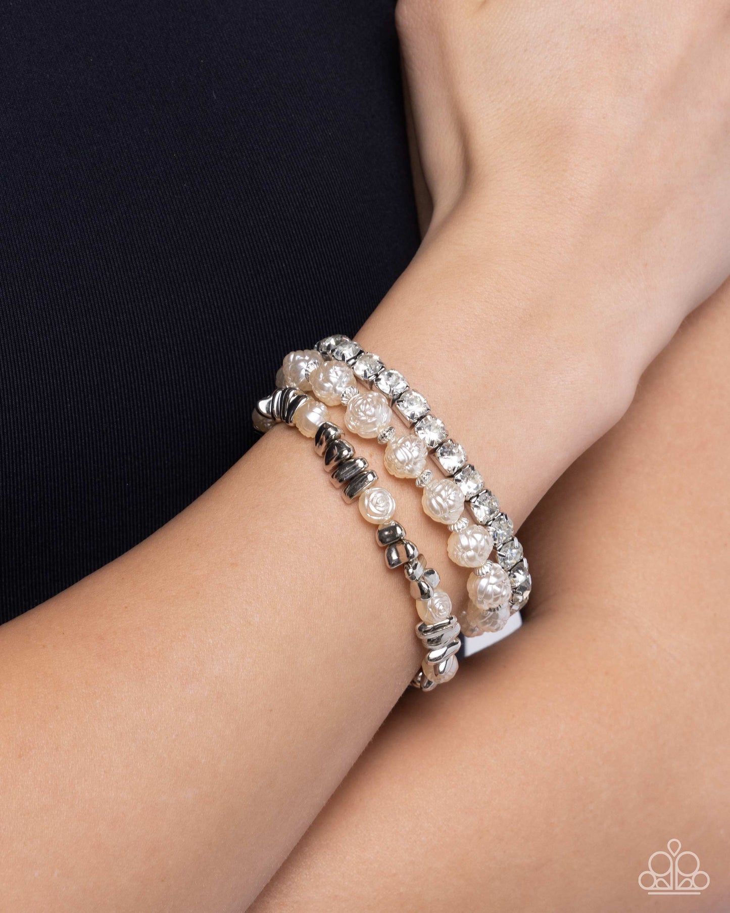 A Finishing Touch Fair Florals - White Bracelet