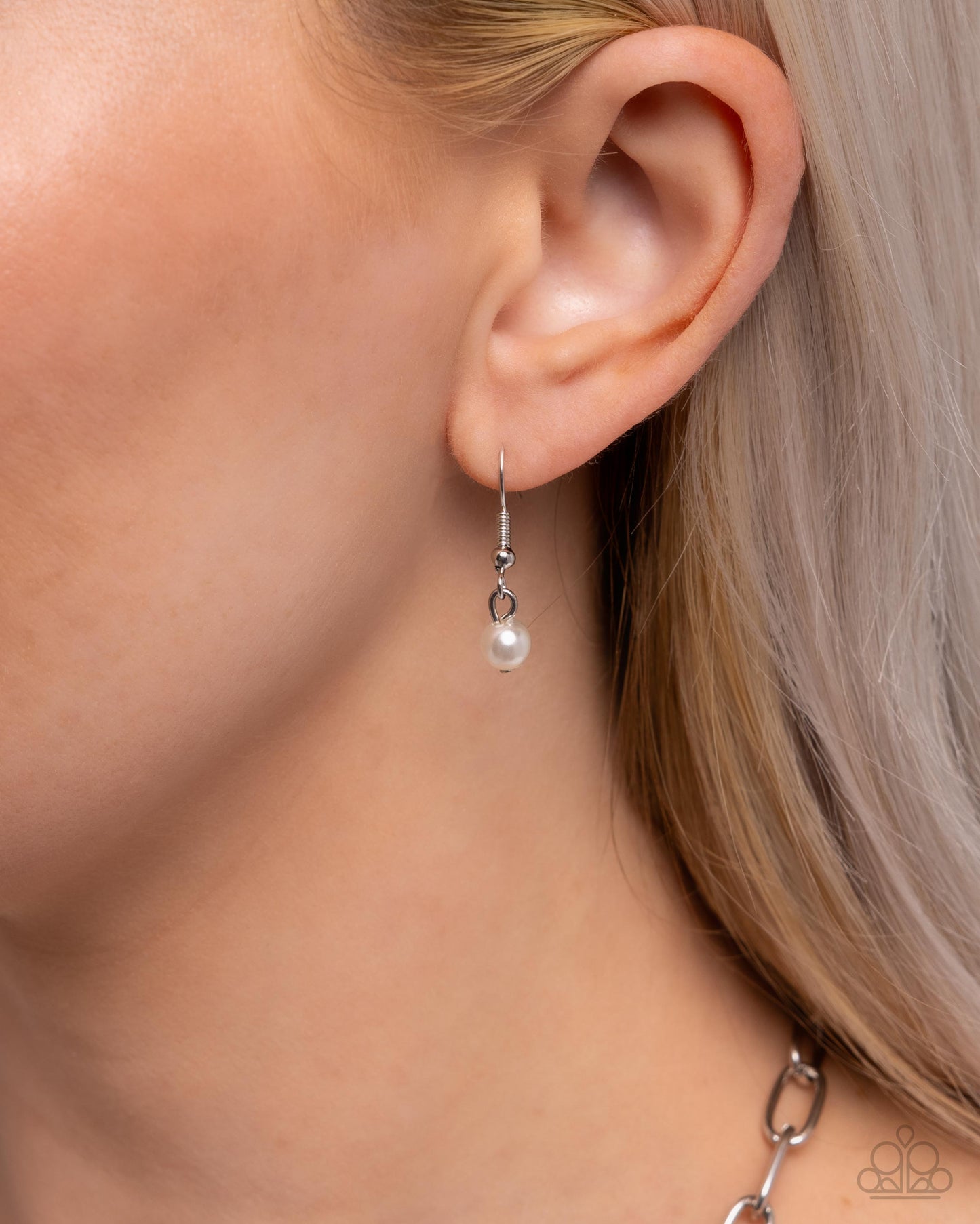 A Finishing Touch Introducing Me - Black Necklace