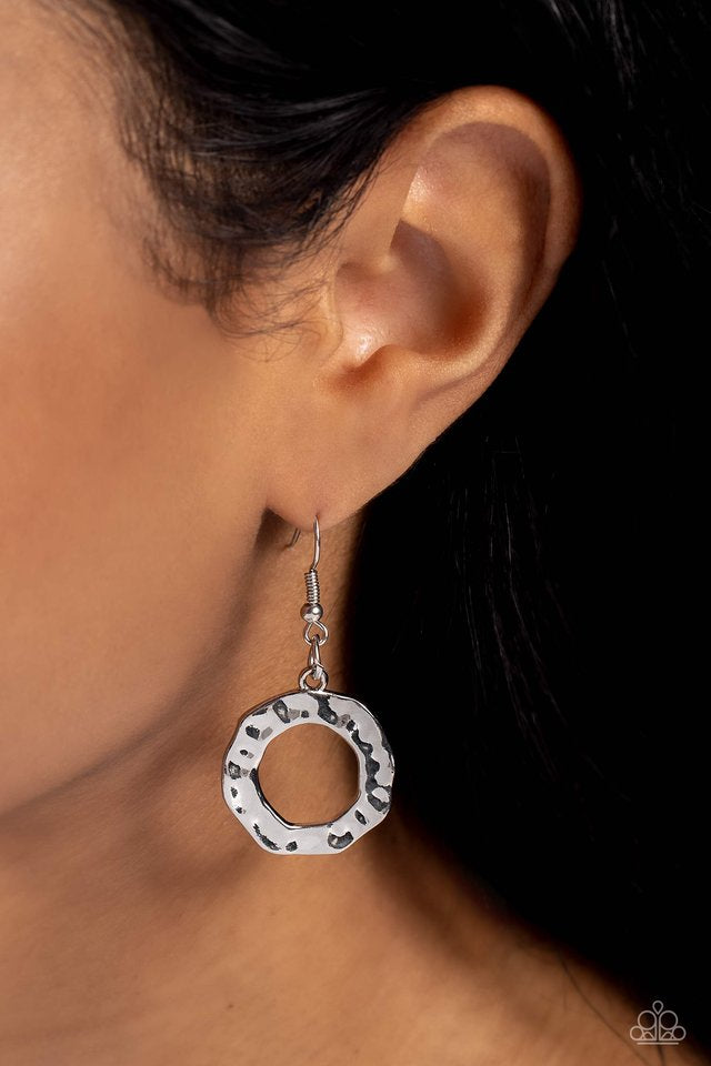 A Finishing Touch Rounded Redux - Silver Necklace