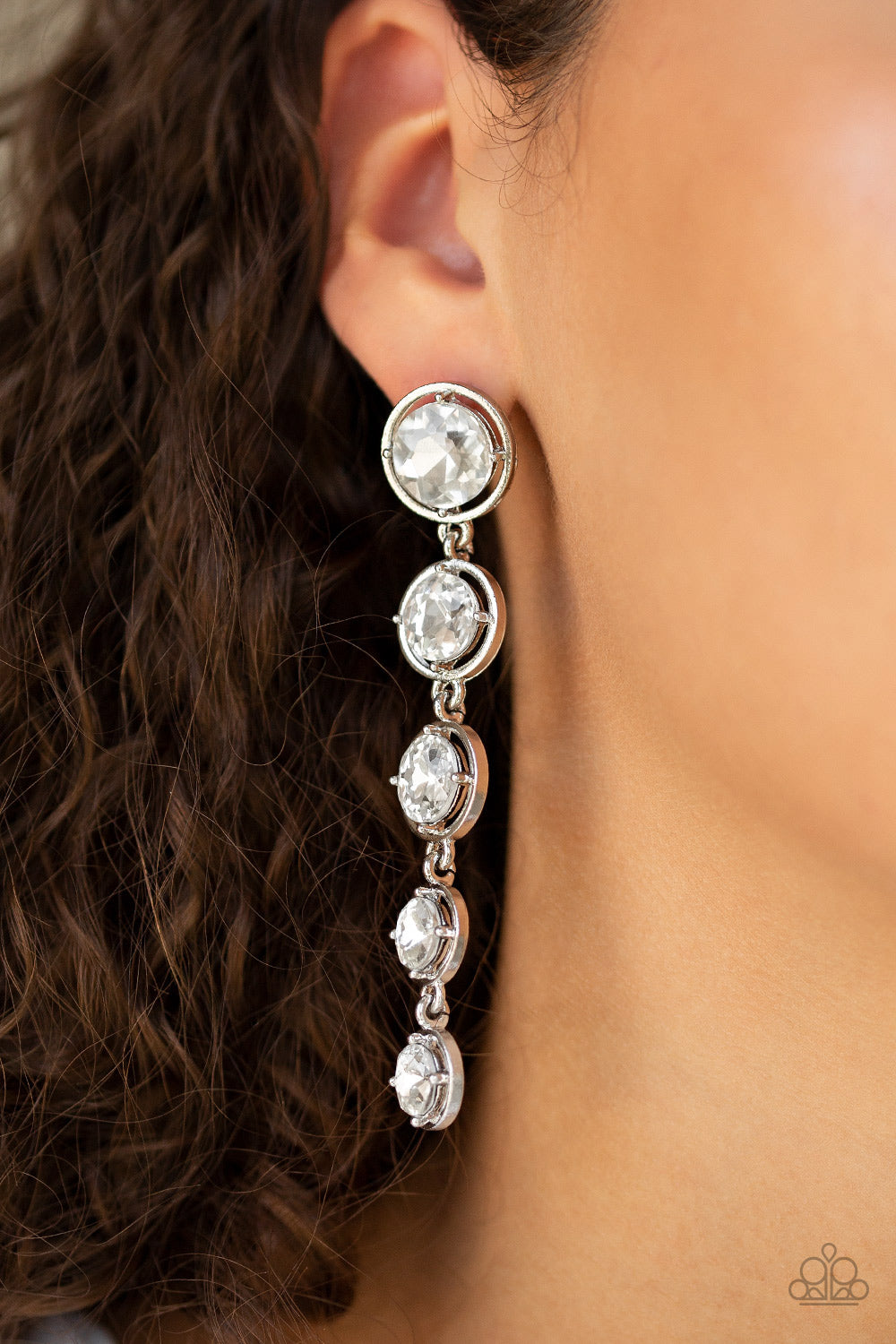 Paparazzi Drippin In Starlight - White - A Finishing Touch