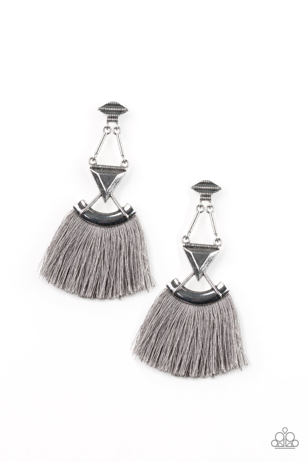 Paparazzi Puma Prowl - Silver - A Finishing Touch