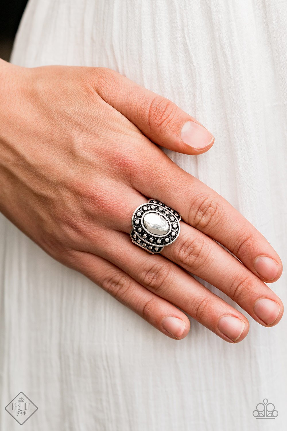 Paparazzi Sunset Sightings - Complete Trend Blend - March 2020 Fashion Fix - A Finishing Touch