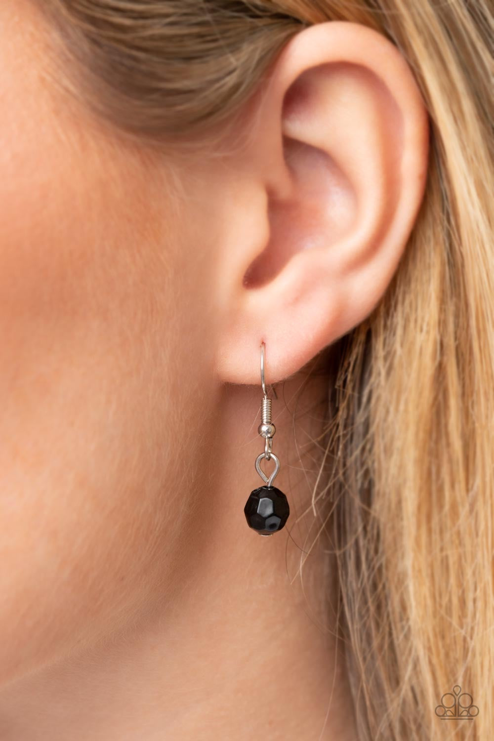 A Finishing Touch Valley Girl Glamour - Black Necklace