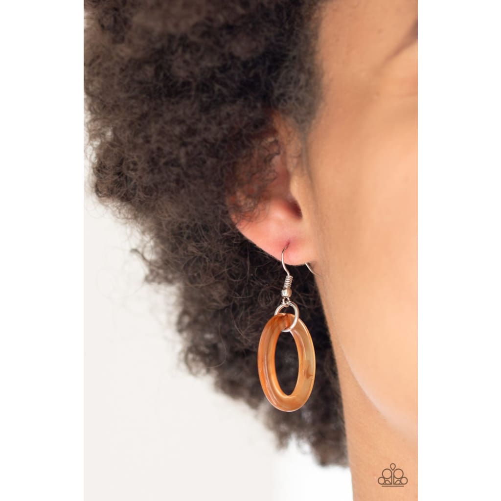 Paparazzi Courageously Chromatic Brown - A Finishing Touch