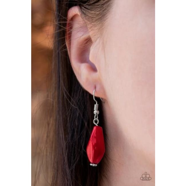 Paparazzi Royal Retreat - Red - A Finishing Touch