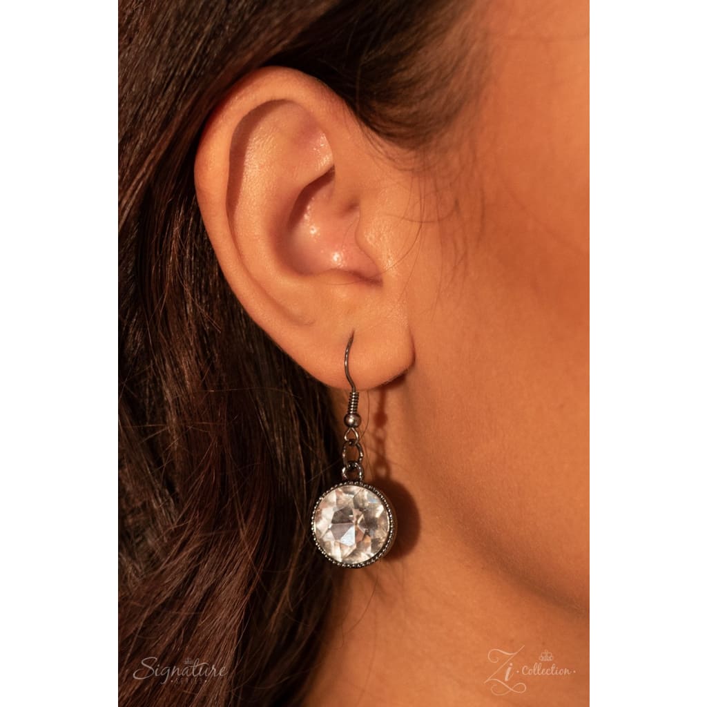 Paparazzi The Angela 2018 Zi Collection White Necklace - A Finishing Touch