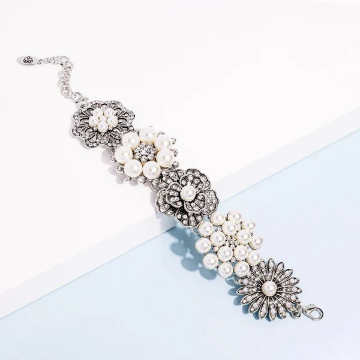 A Finishing Touch Self-Made - Zi Bracelet