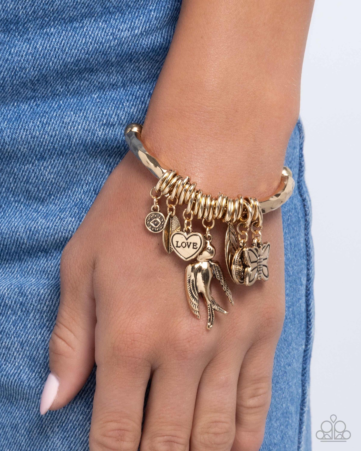 Paparazzi Wild and Scenic - Gold Charm Bracelet