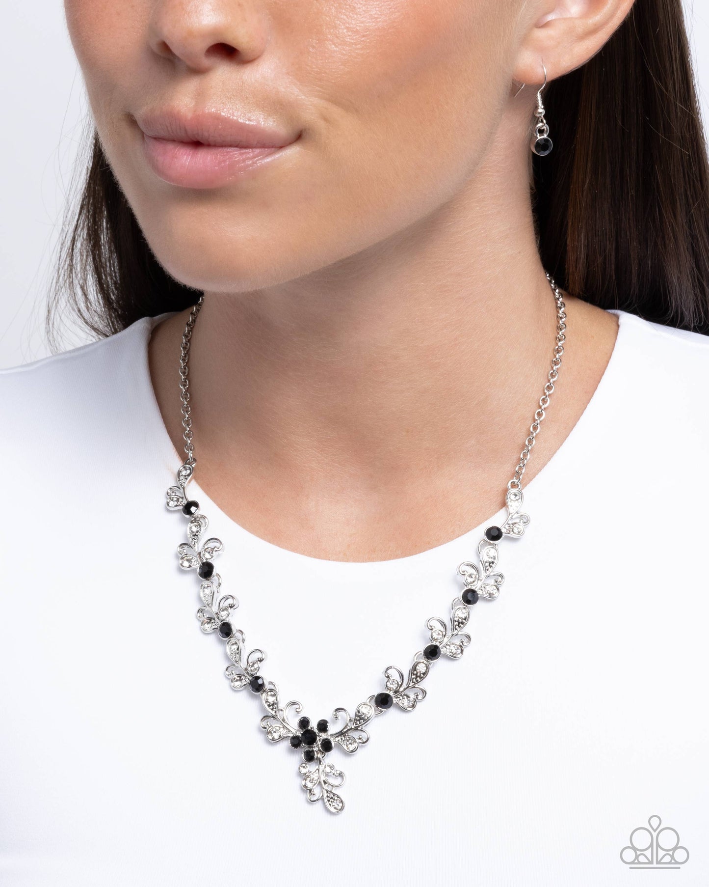 Paparazzi Refreshing Refinement - Black Necklace