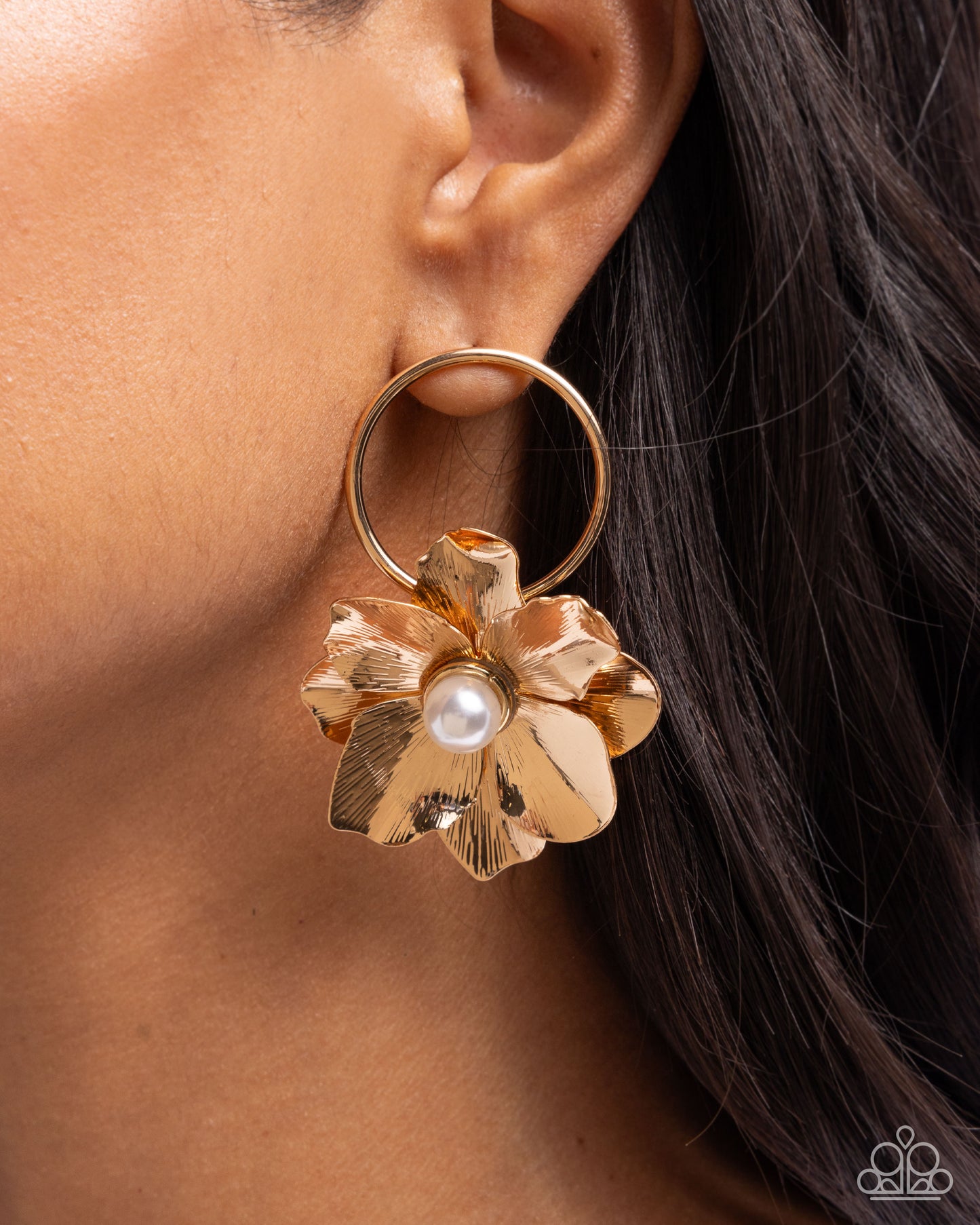 A Finishing Touch Backyard Bling - Gold Earrings