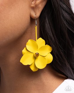 Paparazzi Generous Glisten - Yellow Flower Earrings