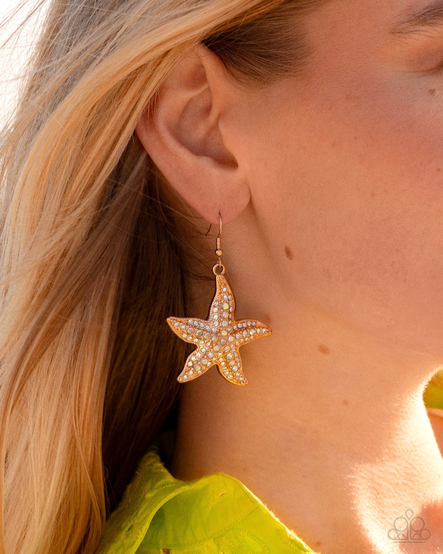 A Finishing Touch Starfish Spectacle - Gold Earrings