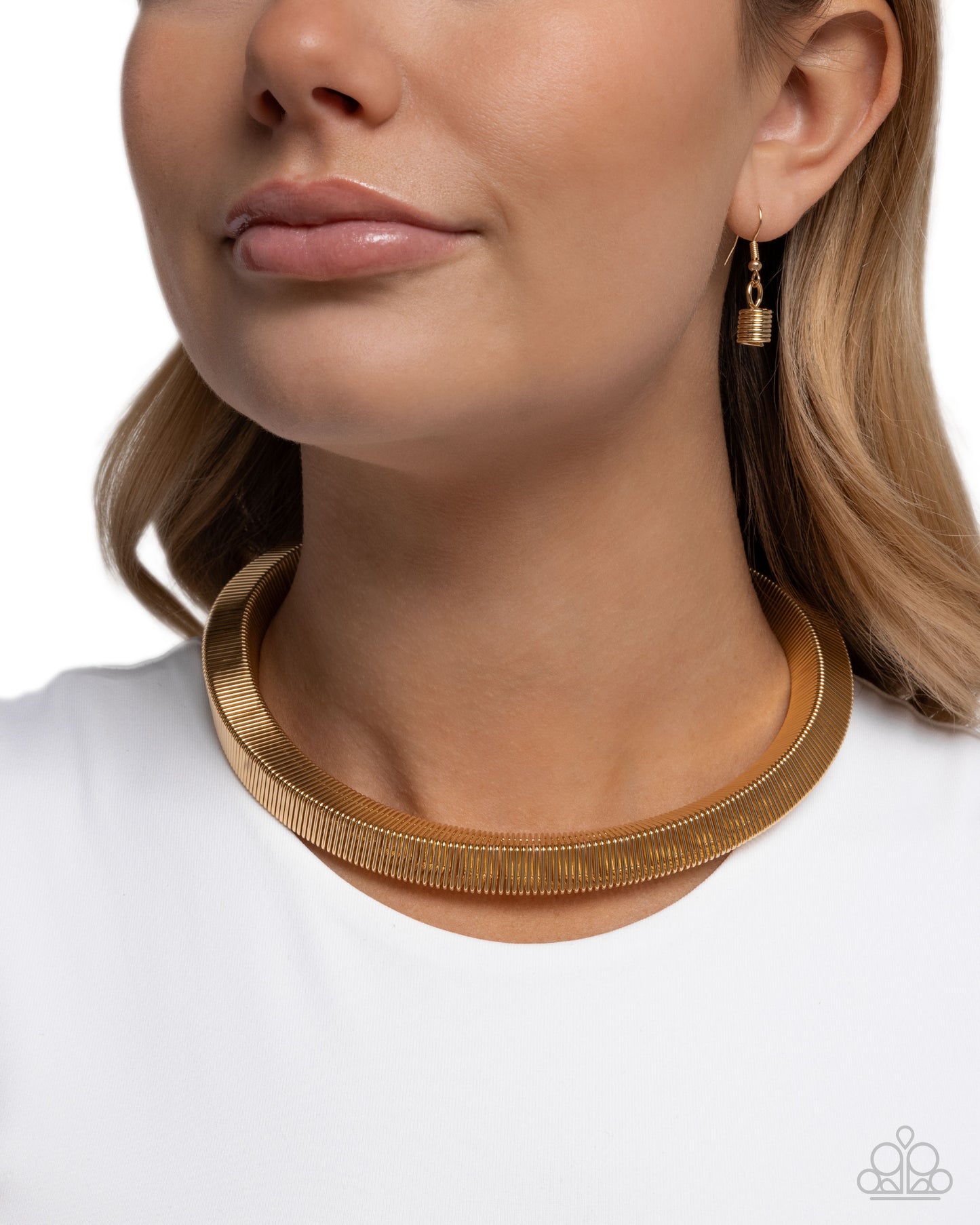 A Finishing Touch Sleek Suite - Gold Necklace