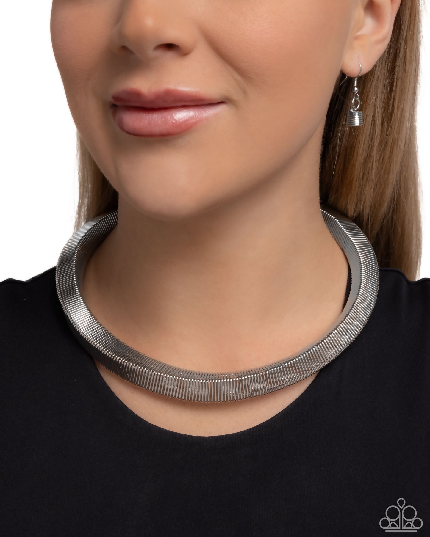 A Finishing Touch Sleek Suite - Silver Necklace