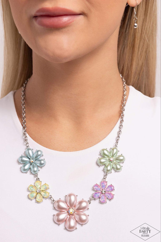 Paparazzi  Fiercely Flowering - Multi Necklace