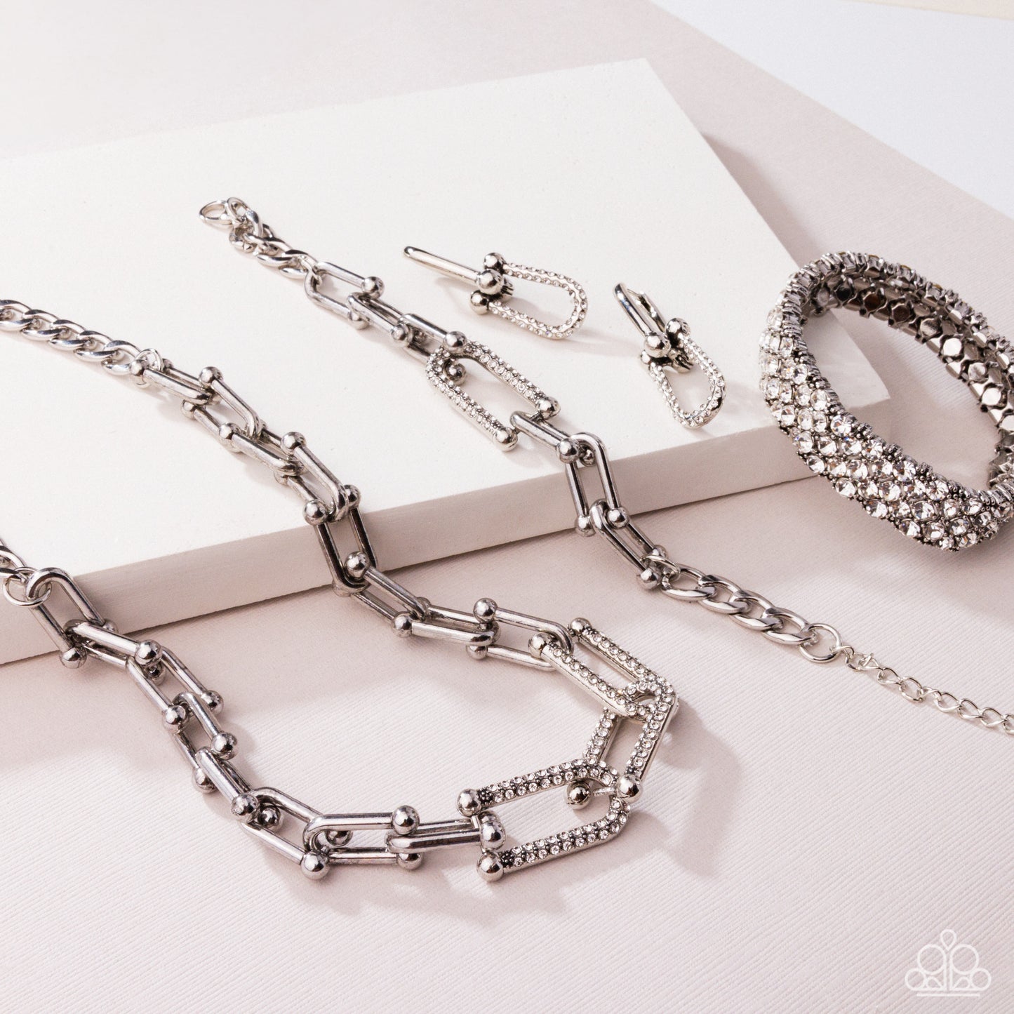 A Finishing Touch Fashion Fix May 2025 -Magnificent Musings