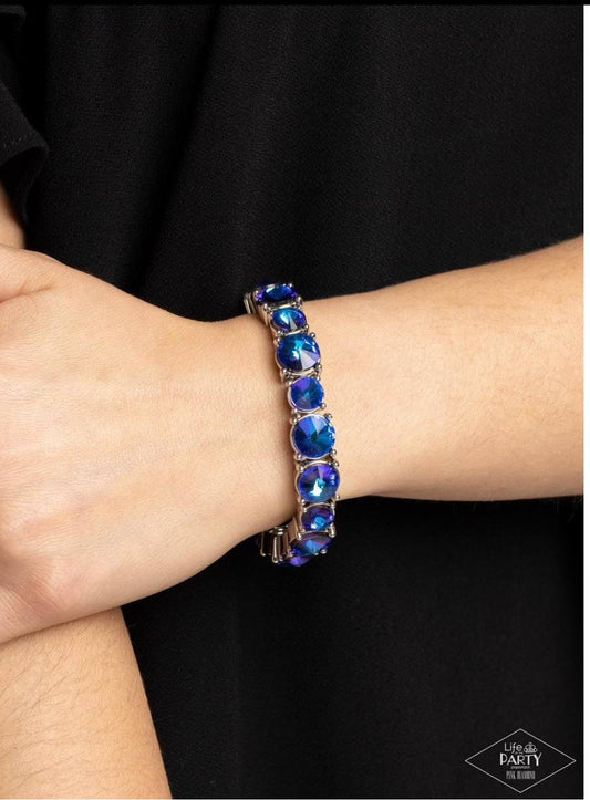 Stretchy Bracelets - Paparazzi Born To Bedazzle - Blue Bracelet Paparazzi Jewelry Images 