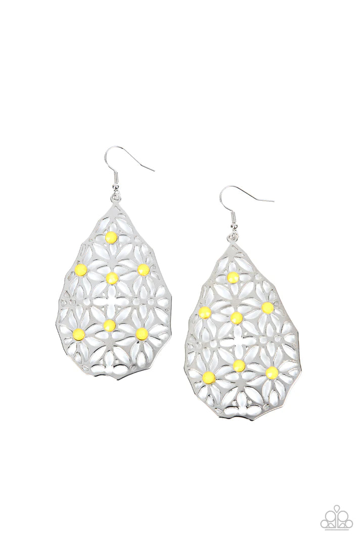 Paparazzi Delightfully Daisy - Yellow Earrings Paparazzi Jewelry Images 