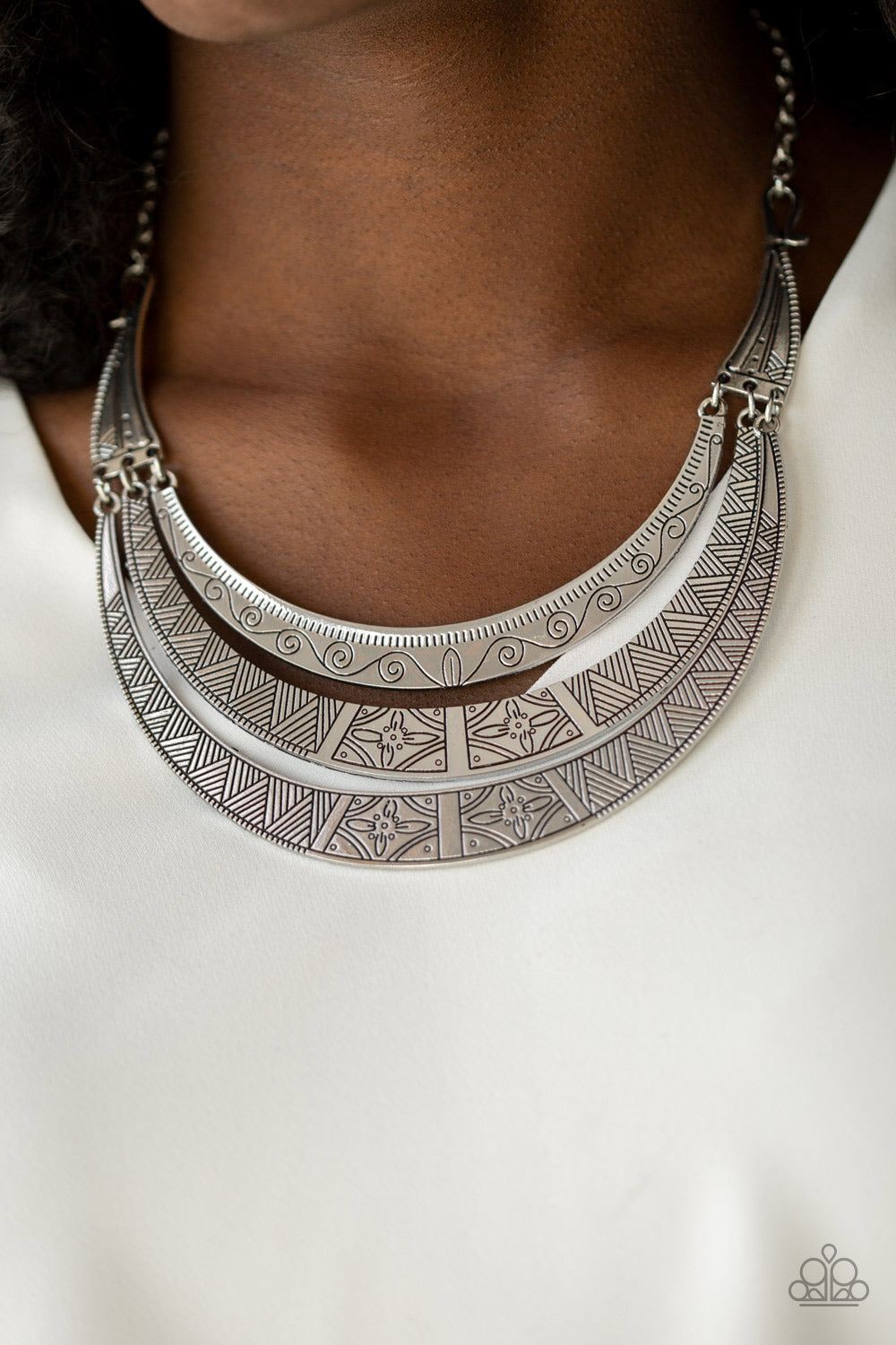 Paparazzi Take All You Can GATHERER - Silver - A Finishing Touch 