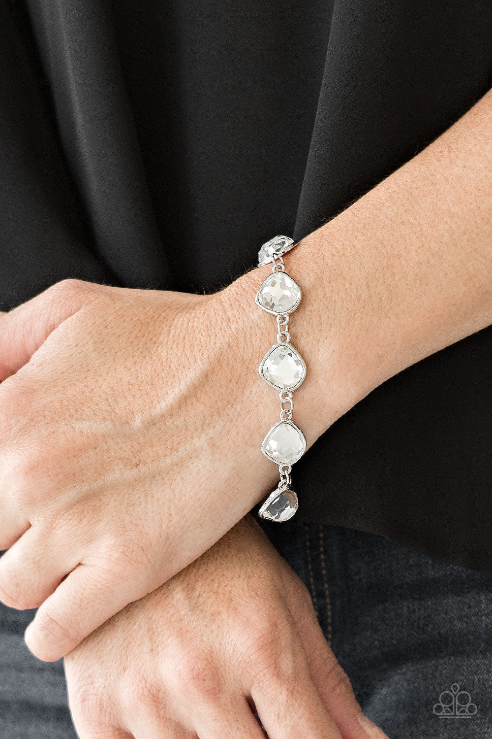 Paparazzi Perfect Imperfection - White - A Finishing Touch 