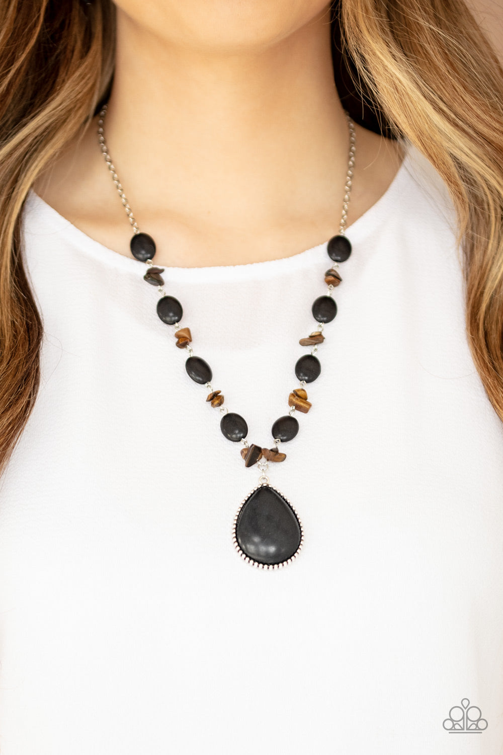 Paparazzi Desert Diva - Black Stone Necklace - A Finishing Touch 