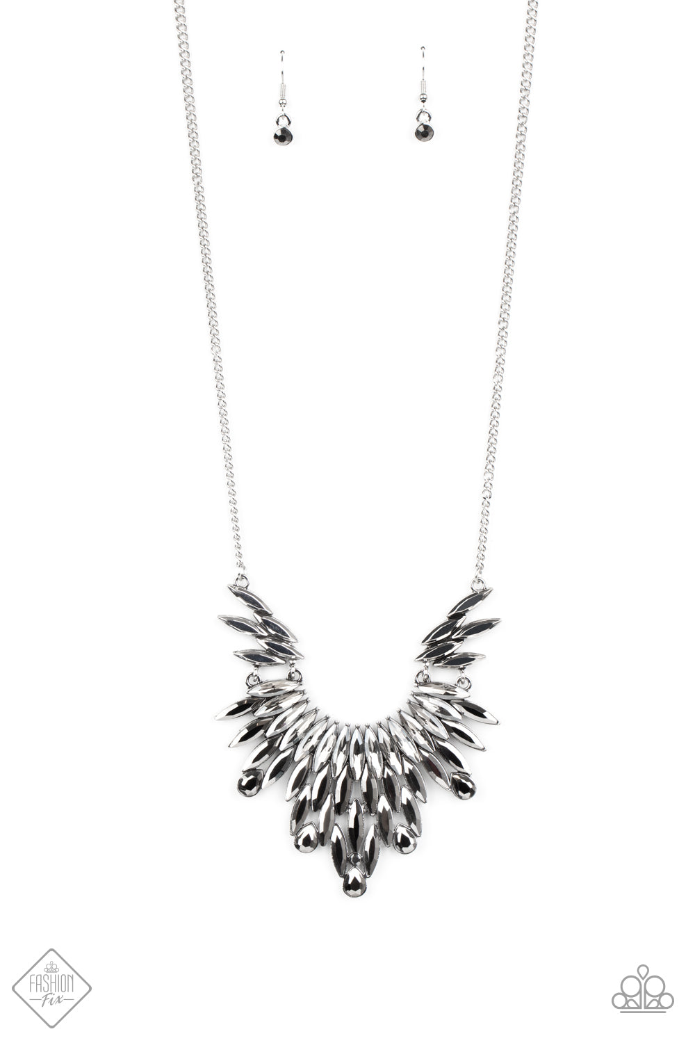 Paparazzi Leave it to LUXE - Silver Necklace - A Finishing Touch 