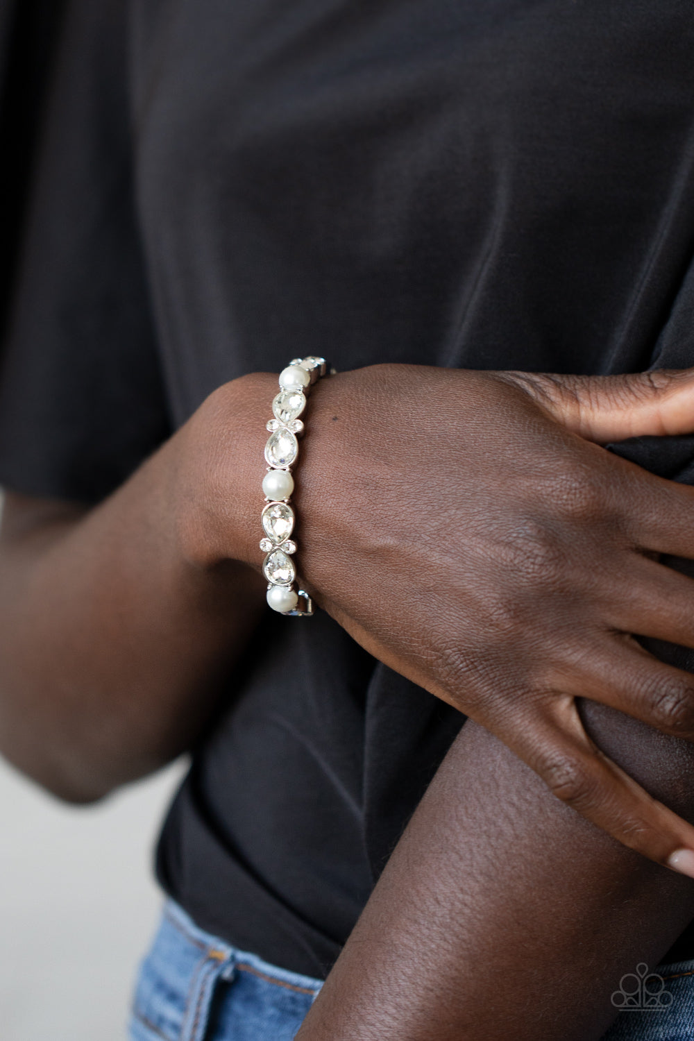 Paparazzi Frosted Finery - White Bracelet - A Finishing Touch 