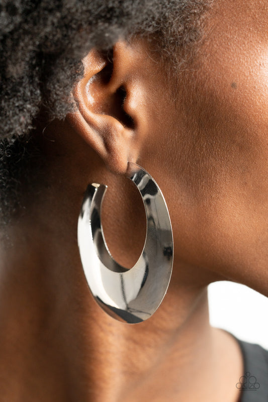 Paparazzi Going OVAL-board - Silver Earrings - A Finishing Touch Jewelry