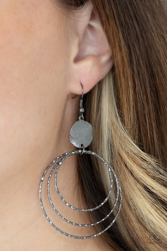 Paparazzi Universal Rehearsal - Black Earrings - A Finishing Touch Jewelry