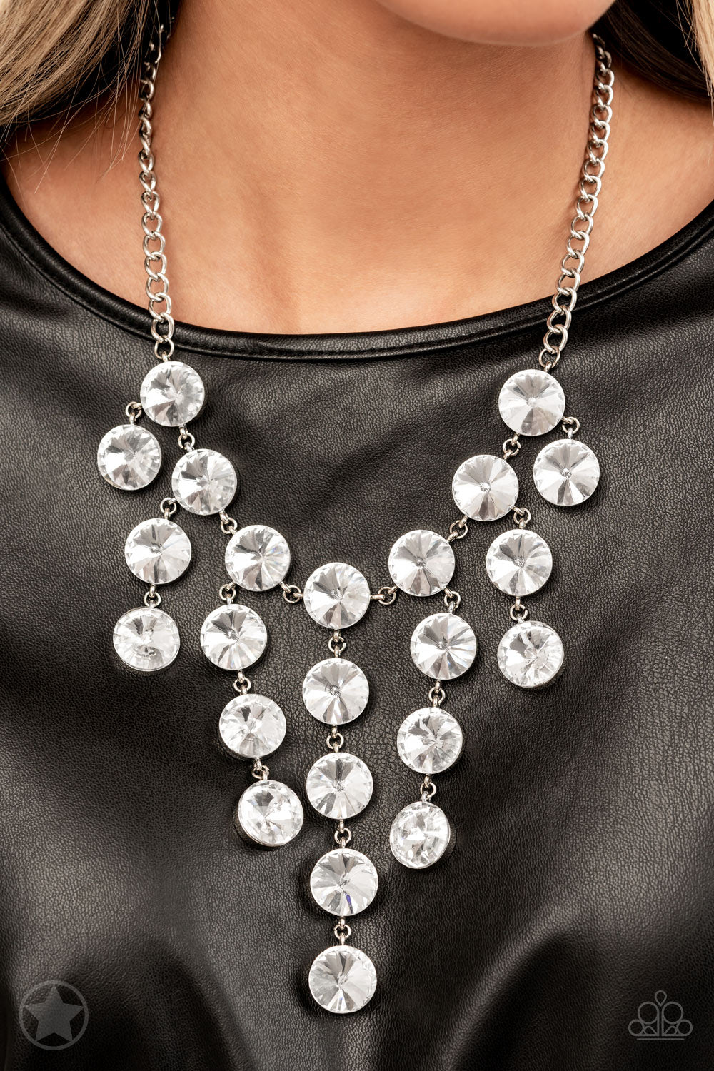 Paparazzi Spotlight Stunner Blockbuster Necklace - A Finishing Touch Jewelry