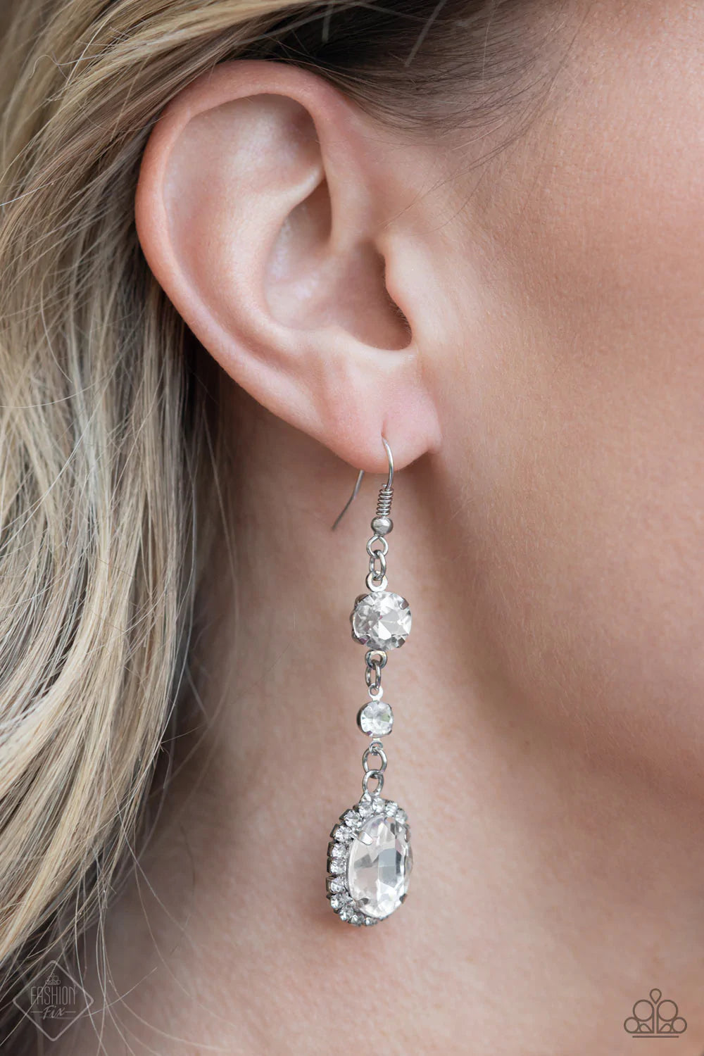 Paparazzi Fiercely 5th Avenue - February's Fashion Fix 2021 Complete Trend Blend - A Finishing Touch Jewelry