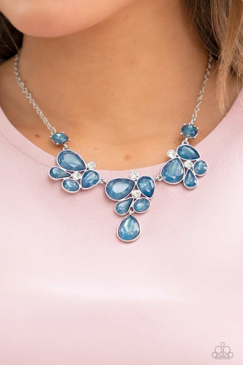 Paparazzi Everglade Escape - Blue Necklace - Paparazzi Jewelry Images