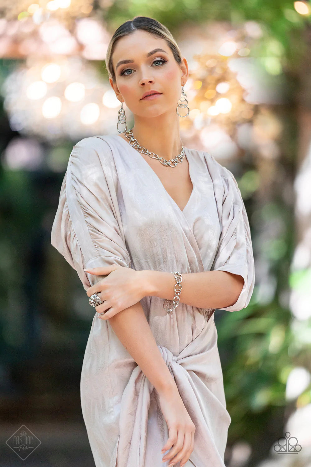 Paparazzi Fiercely 5th Avenue - March's Fashion Fix 2021 Complete Trend Blend - A Finishing Touch Jewelry