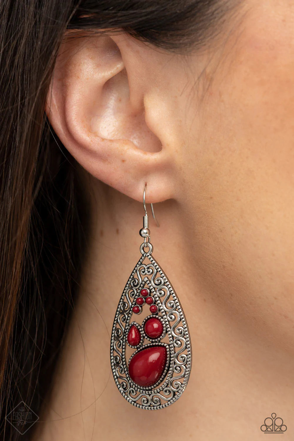 Paparazzi Glimpses Of Malibu - January's Fashion Fix 2021 Complete Trend Blend - A Finishing Touch Jewelry