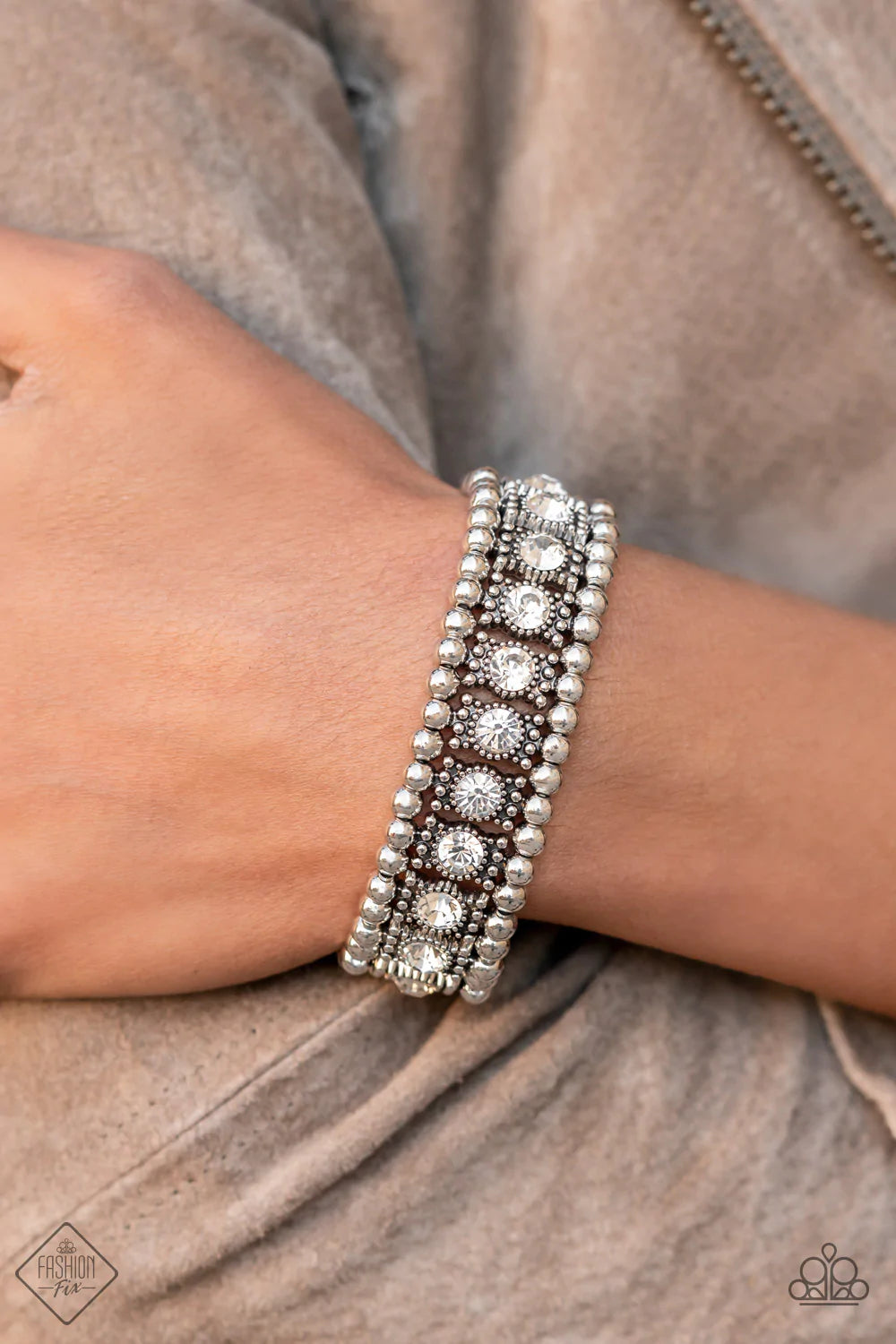 Paparazzi Magnificent Musings - December's Fashion Fix 2021 Complete Trend Blend - A Finishing Touch Jewelry