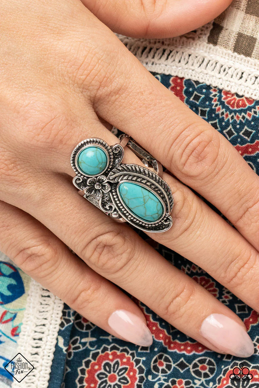 Paparazzi Simply Santa Fe - January's Fashion Fix 2021 Complete Trend Blend - A Finishing Touch Jewelry