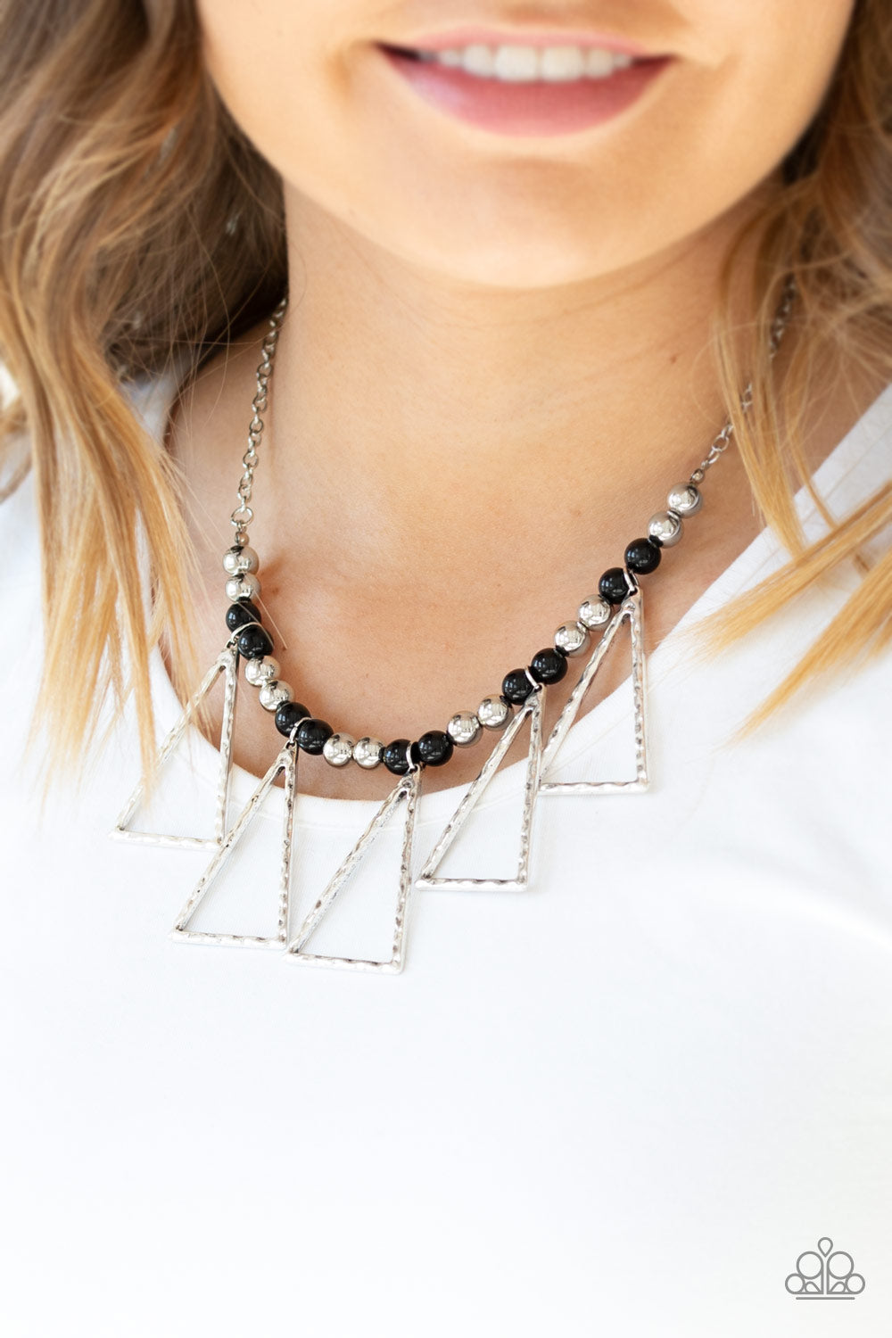 Paparazzi Terra Nouveau - Black Necklace - A Finishing Touch 