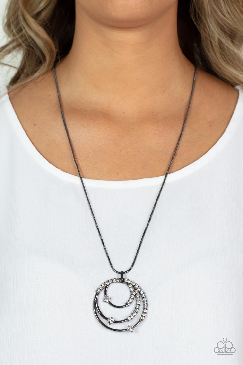 A Finishing Touch Ecliptic Elegance - Black Necklace