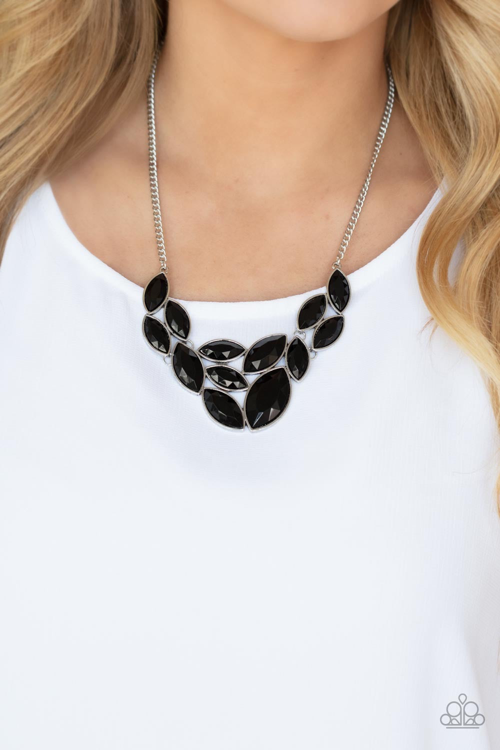 Paparazzi Glitzy Goddess - Black Necklace -Paparazzi Jewelry Images 