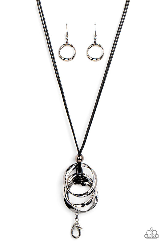 Paparazzi Harmonious Hardware - Black Necklace