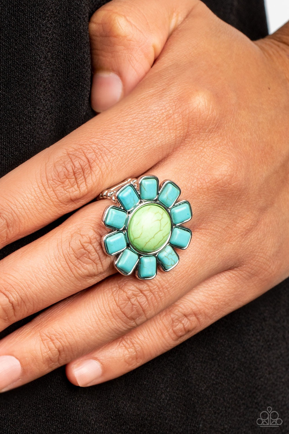 Paparazzi Mojave Marigold - Green Ring