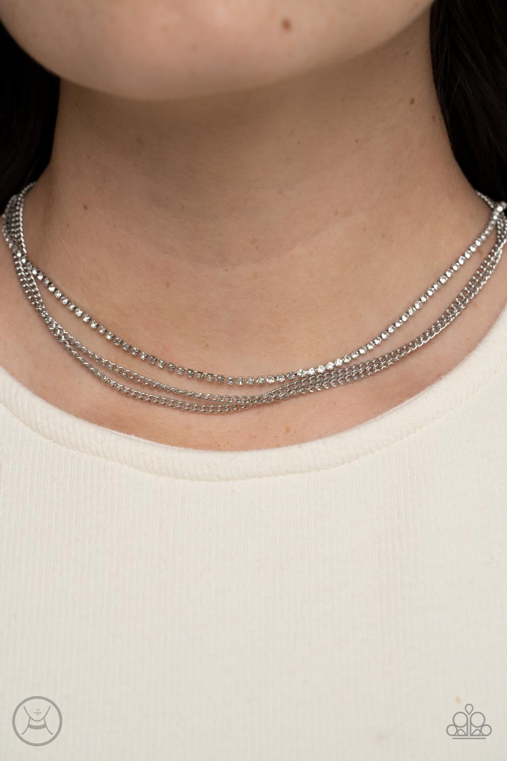 Paparazzi Glitzy Gusto - White Choker Necklace 