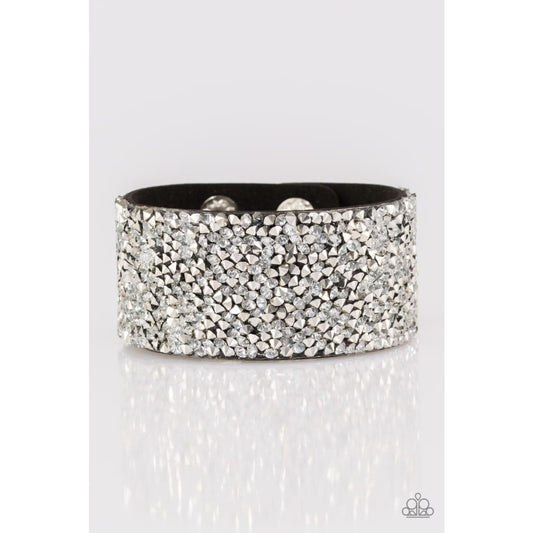 Paparazzi More Bang For Your Buck - Black - A Finishing Touch 