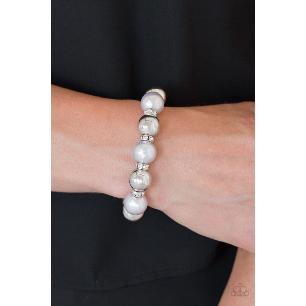 Paparazzi So Not Sorry - Silver - A Finishing Touch 