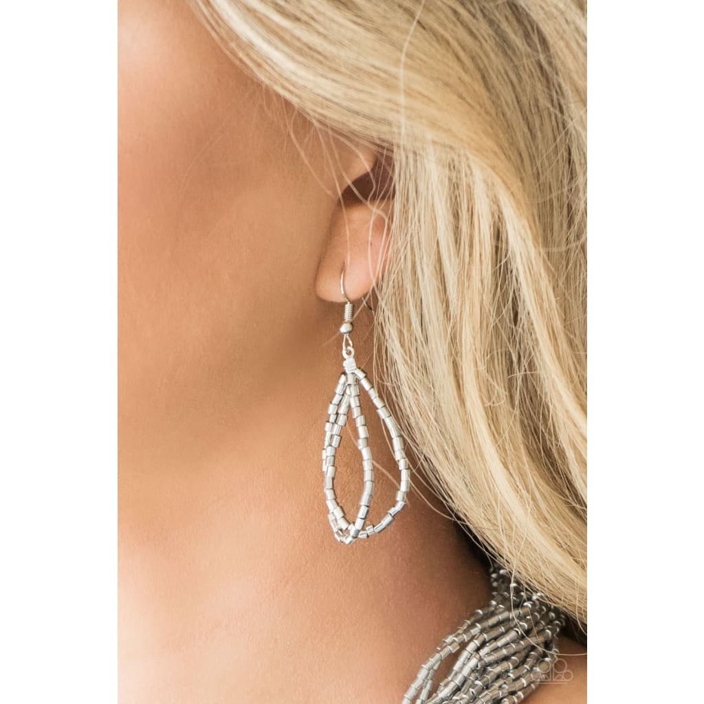 Paparazzi The Speed of STARLIGHT - Silver Necklaces - A Finishing Touch 