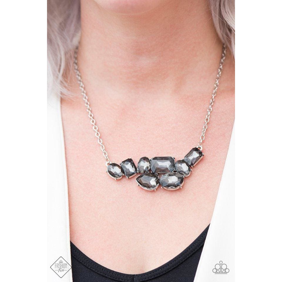 Paparazzi Urban Dynasty - Silver - A Finishing Touch 