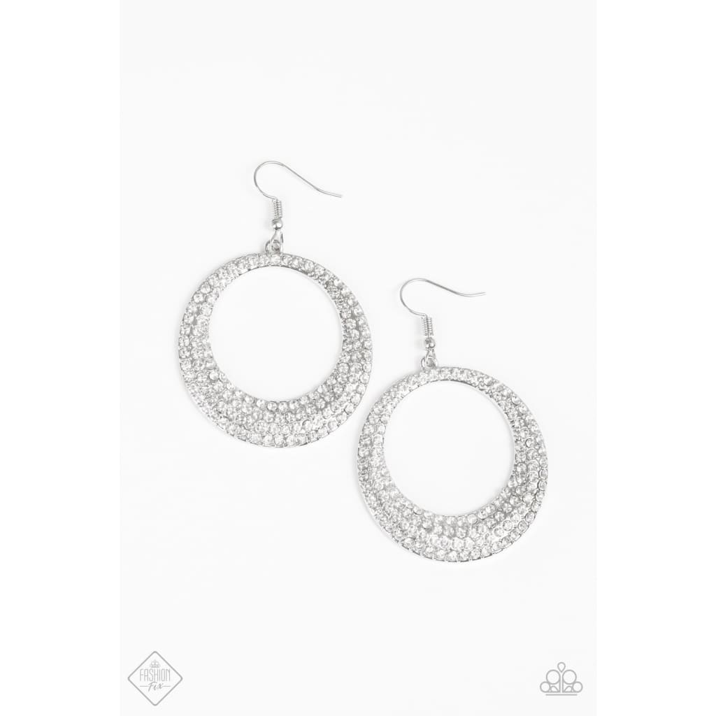 Paparazzi Very Victorious White Earrings - Paparazzi jewelry images